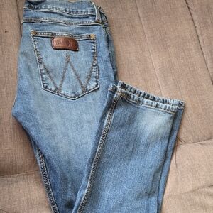 Wrangler Women's Light Blue Straight Leg Jeans